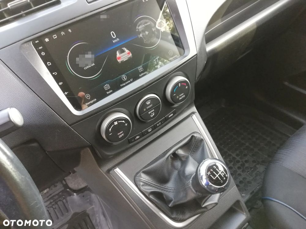 Mazda 5 - 18