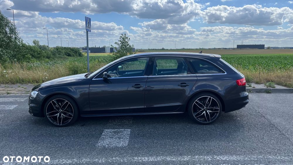 Audi A4 Avant 2.0 TDI DPF quattro S tronic Ambition - 2