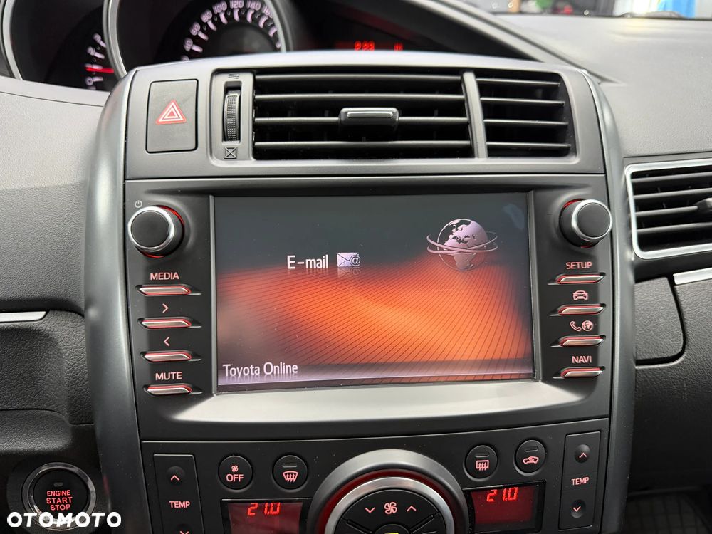 Toyota Verso 1.8 Premium 7os - 18