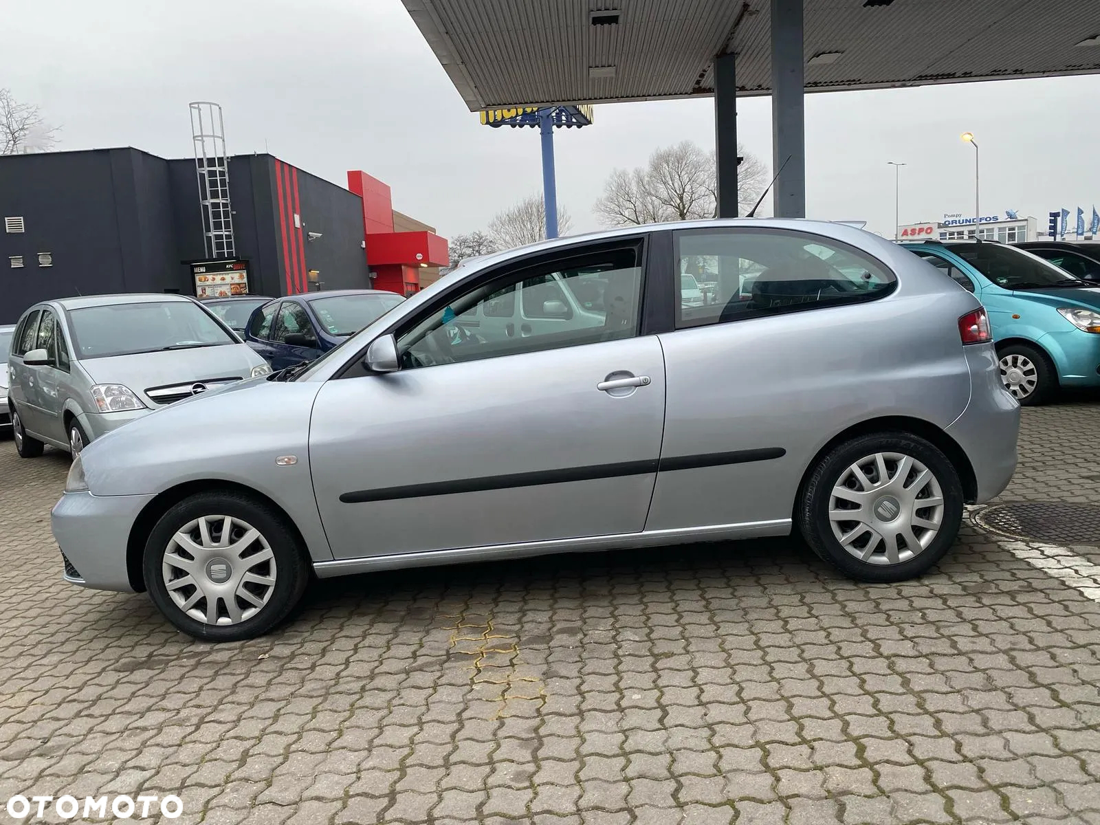 Seat Ibiza SC 1.4 16V Entry - 16