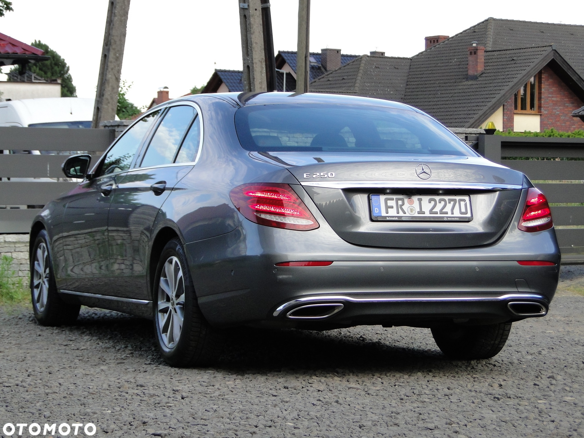 Mercedes-Benz Klasa E 250 9G-TRONIC Avantgarde - 8