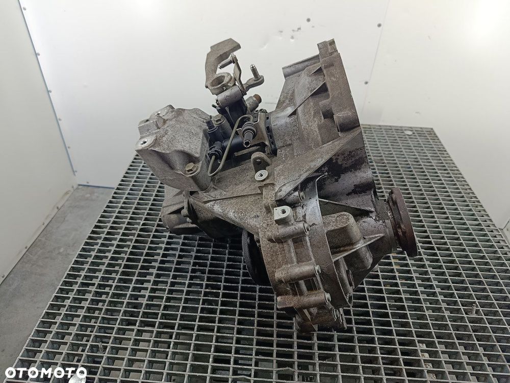 SKRZYNIA BIEGÓW MANUALNA 6 VW PASSAT B6 HPB 1.6 FSI 116KM - 3