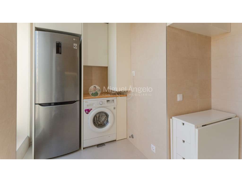 APARTAMENTO T2+1 COM TERRAÇO NO CENTRO DA MAIA | ÚLTIMO PISO - Grande imagem: 4/31