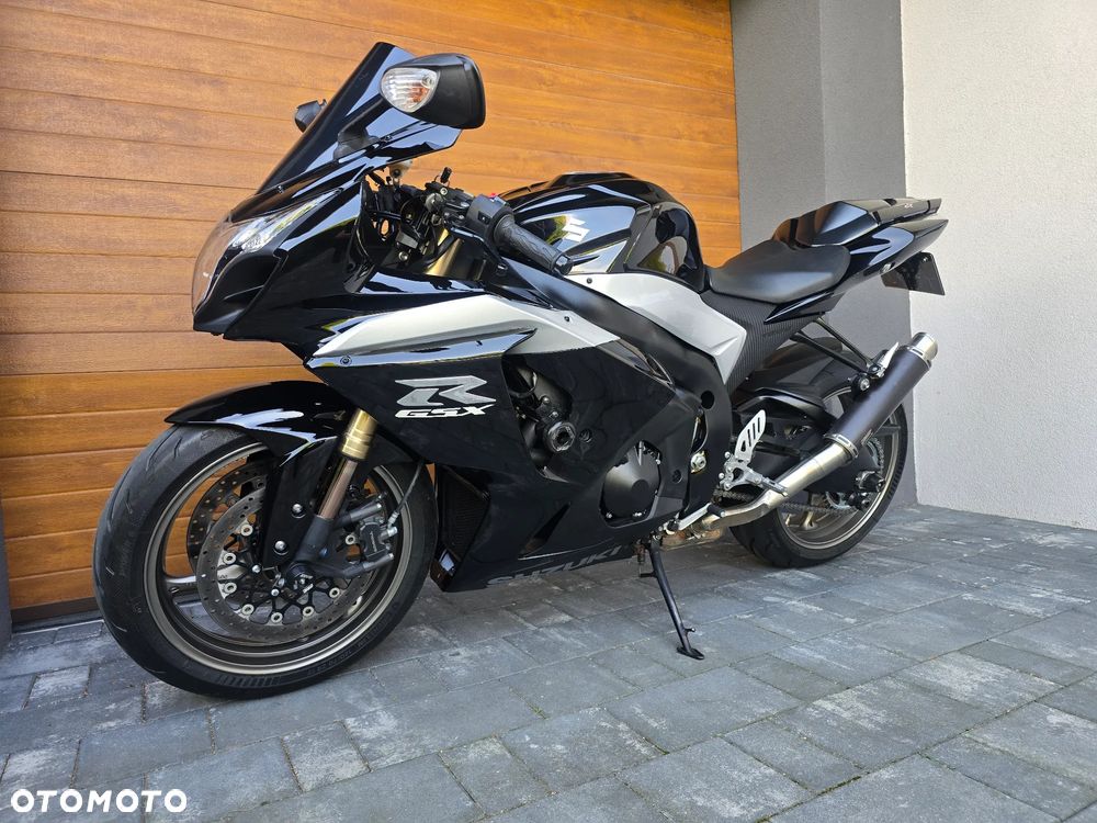 Suzuki GSX-R - 1