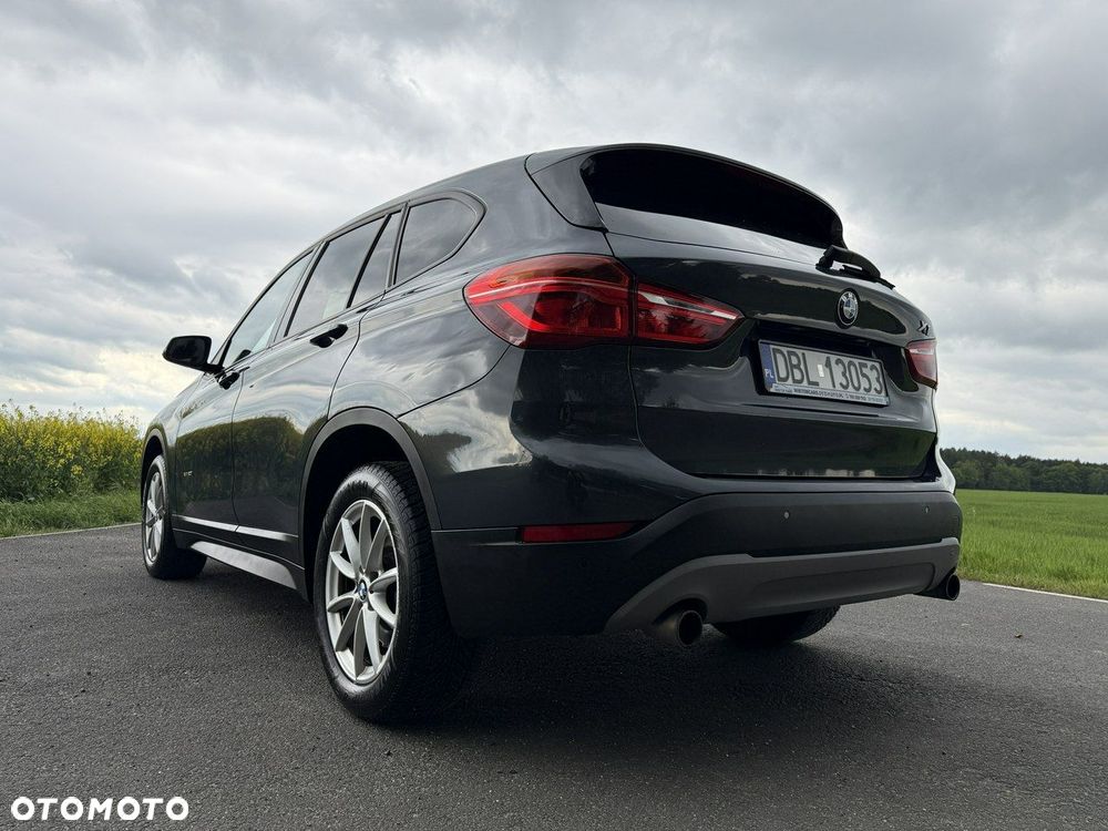 BMW X1 xDrive20i Advantage - 24