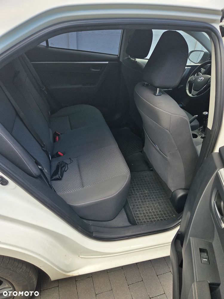 Toyota Corolla 1.6 Comfort - 6