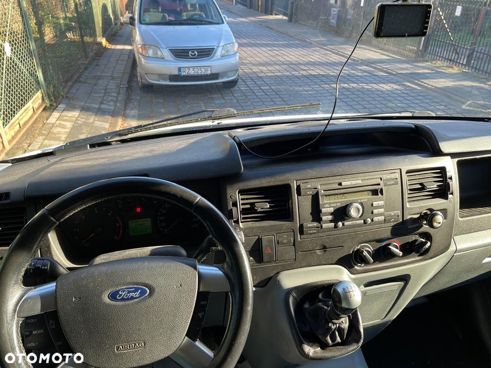 Ford Transit - 19