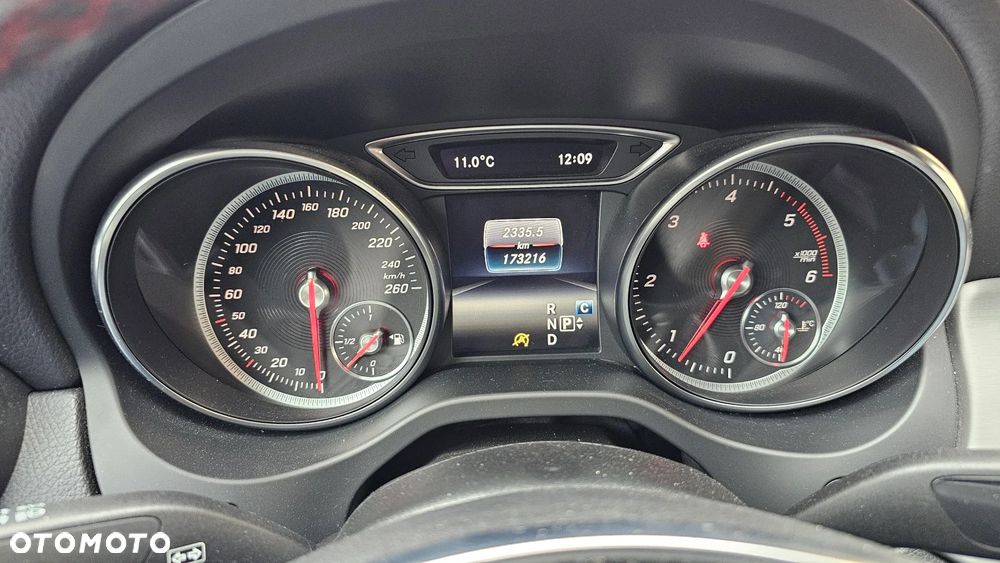 Mercedes-Benz CLA 200 d 4Matic 7G-DCT AMG Line - 9