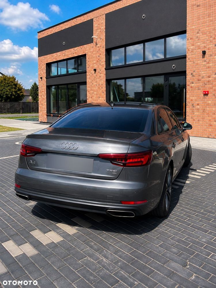 Audi A4 Limousine 40 TFSI S tronic - 2