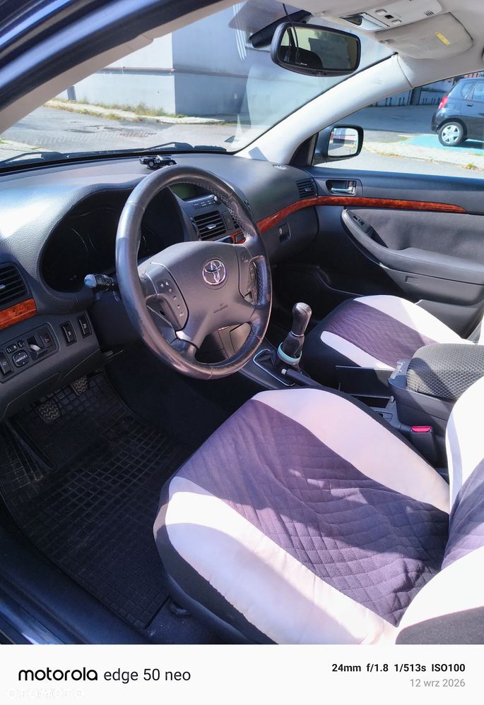 Toyota Avensis 2.0 D-4D Luna - 8