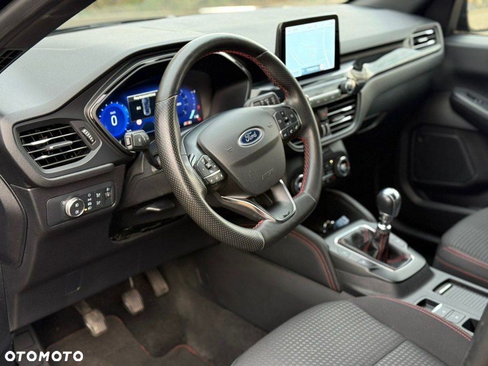 Ford Kuga 1.5 EcoBoost ST-LINE X - 18