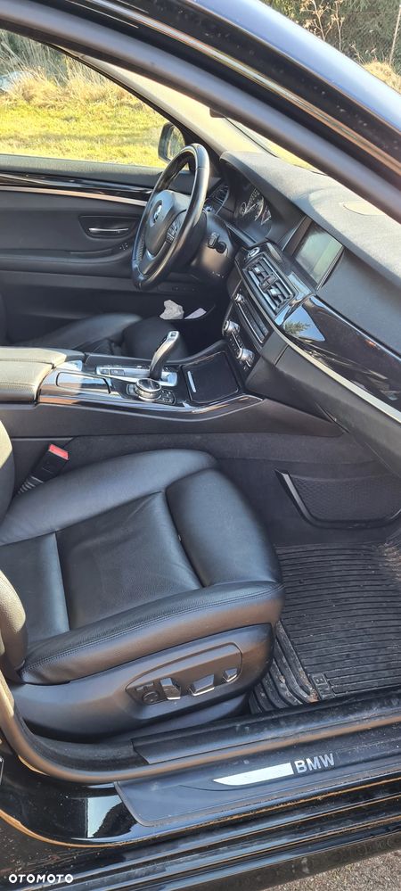BMW Seria 5 520d xDrive Luxury Line - 17