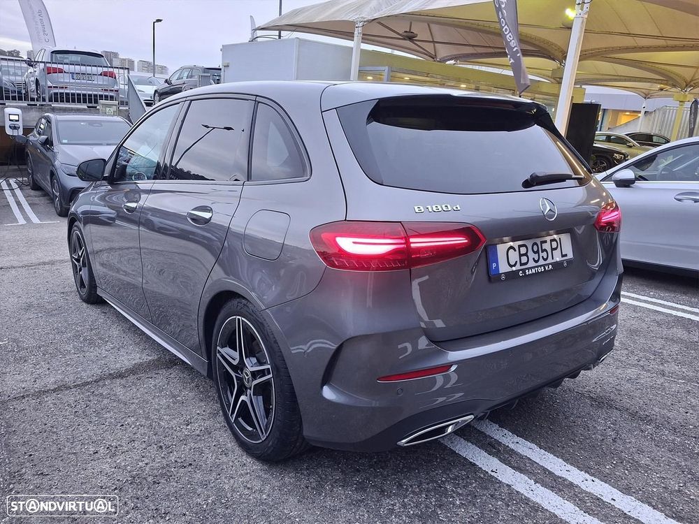 Mercedes-Benz B 180 - 8