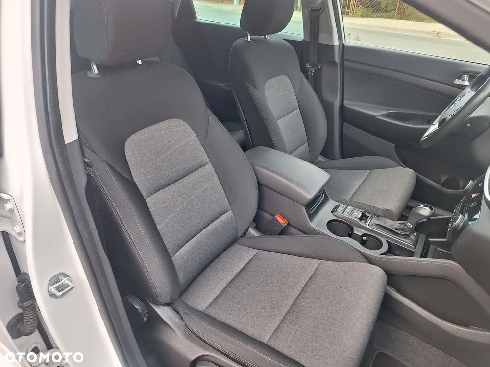 Hyundai Tucson blue 1.6 CRDi 2WD DCT Premium - 16