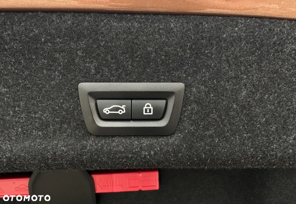 BMW M3 Competition xDrive sport - 40