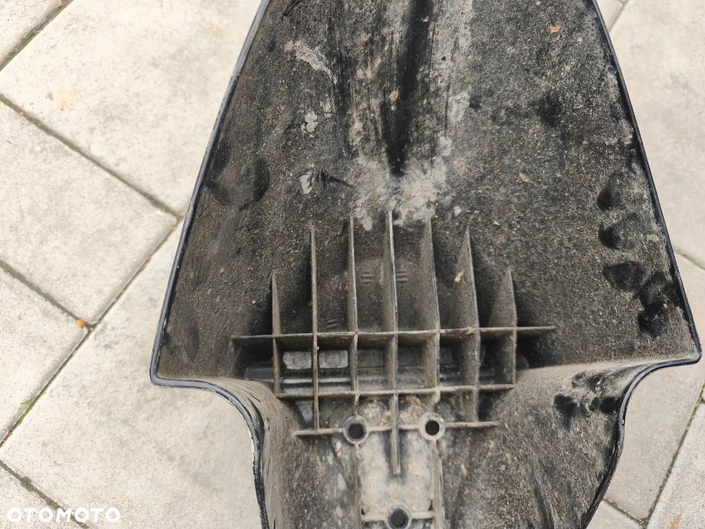 Błotnik przód, przedni Yamaha Neos 50 - 18