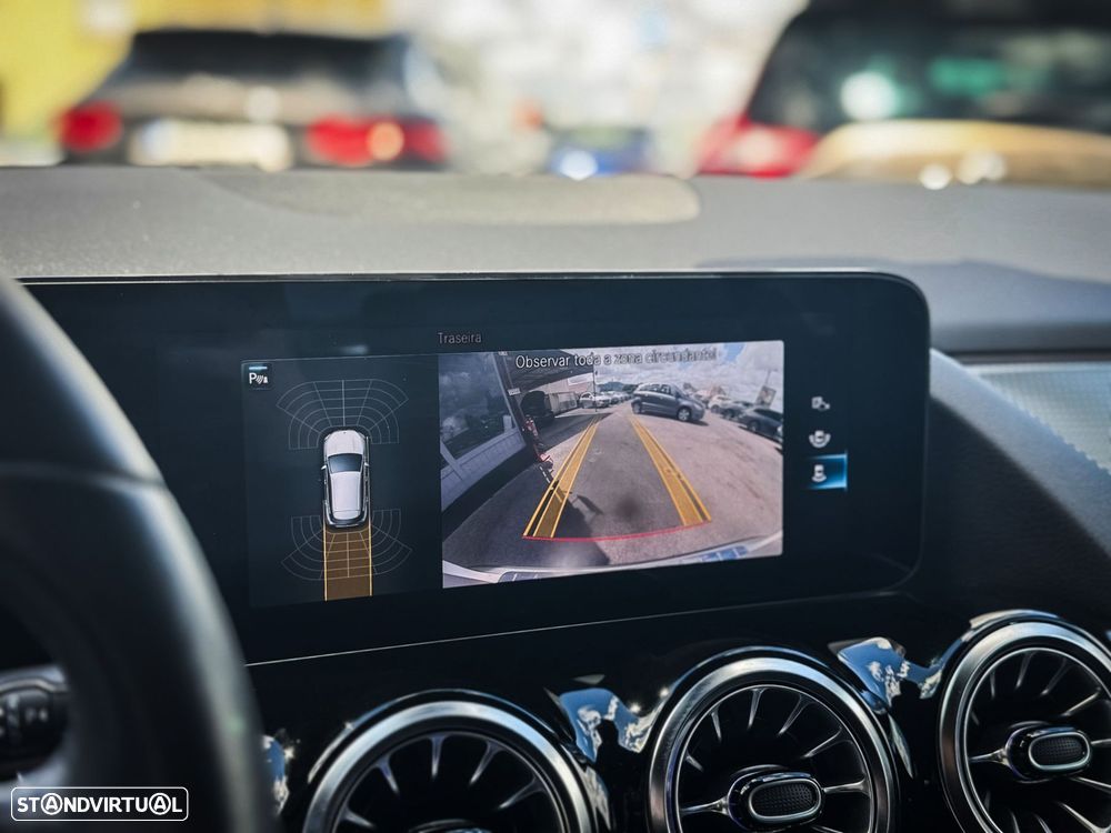 Mercedes-Benz GLA 250 - 21