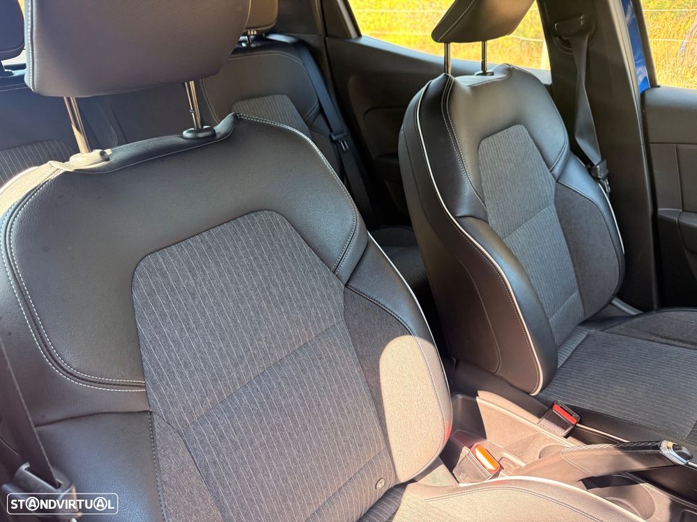 Renault Clio TCe 100 INTENS - 12