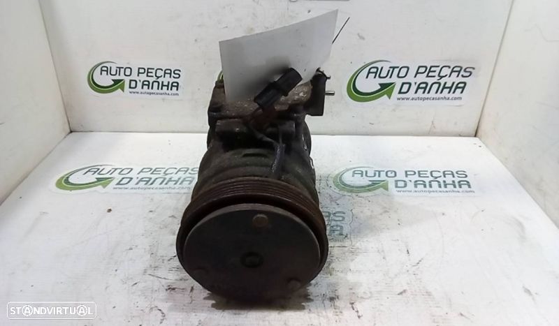 Compressor Do Ar Condicionado Kia Carnival I (Up) - 3