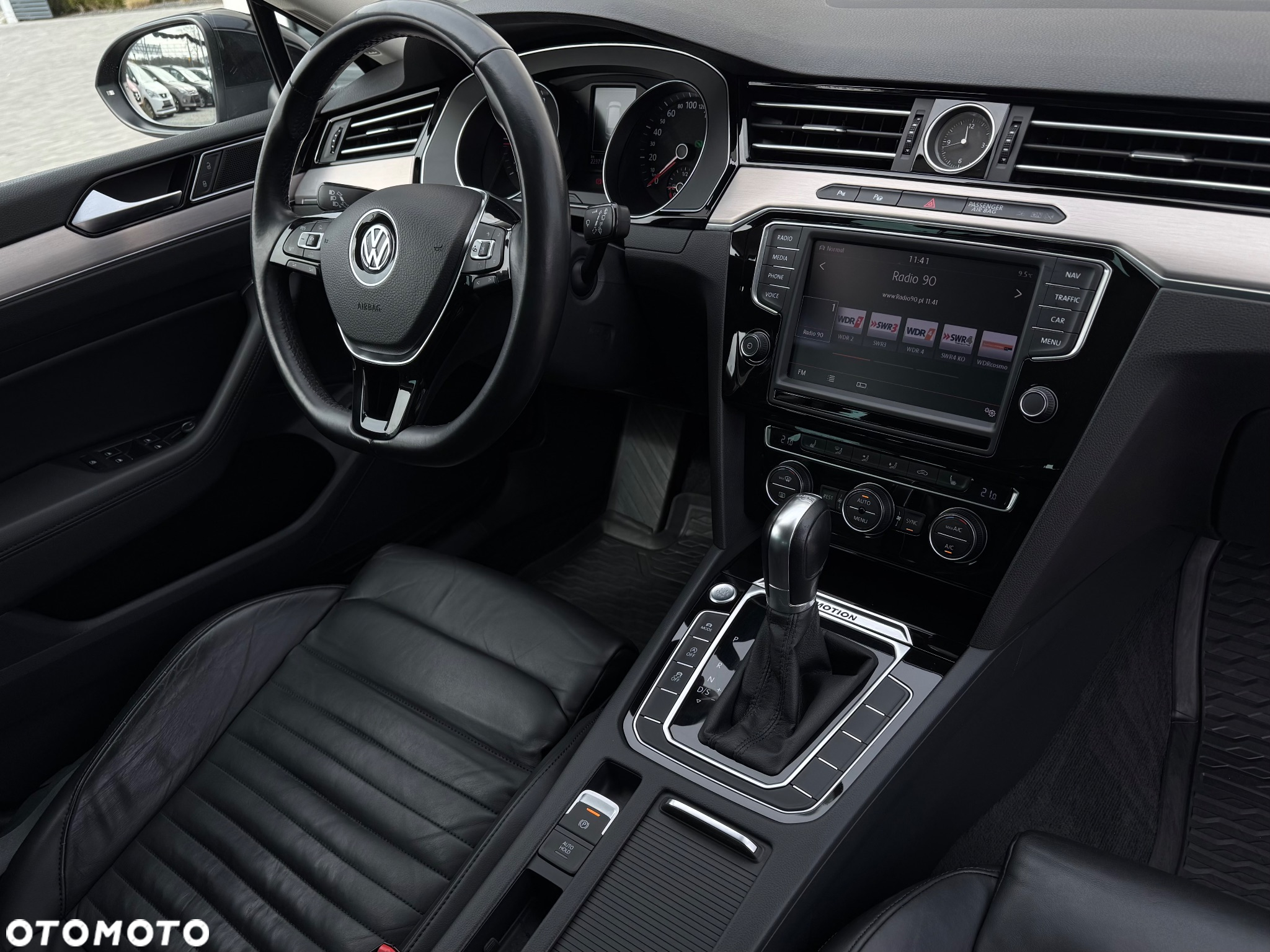 Volkswagen Passat Variant 2.0 TDI SCR 4Motion DSG (BMT) Highline - 29