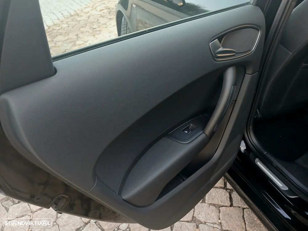 Audi A1 Sportback 1.6 TDI S-line - 34