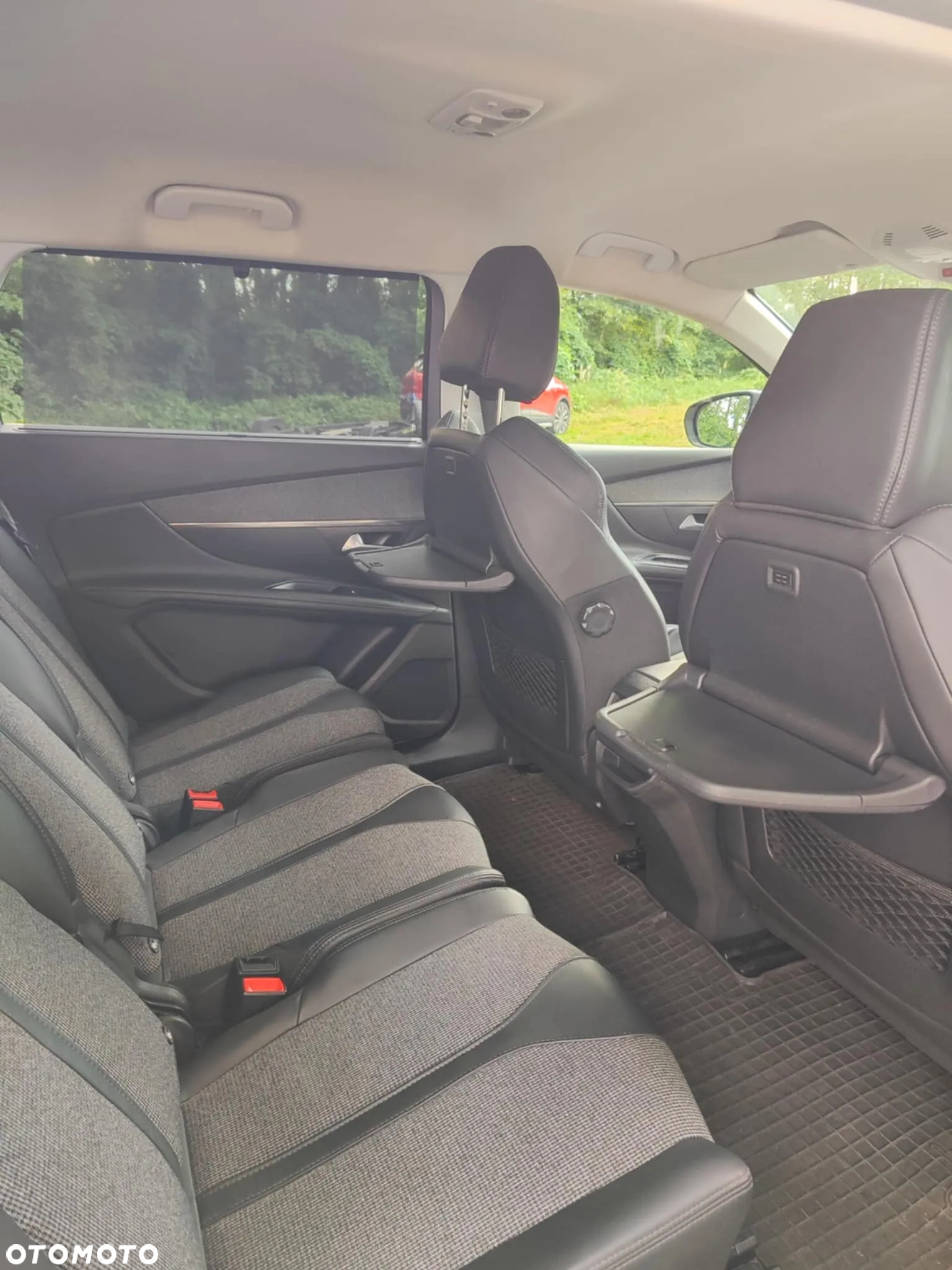 Peugeot 5008 - 17