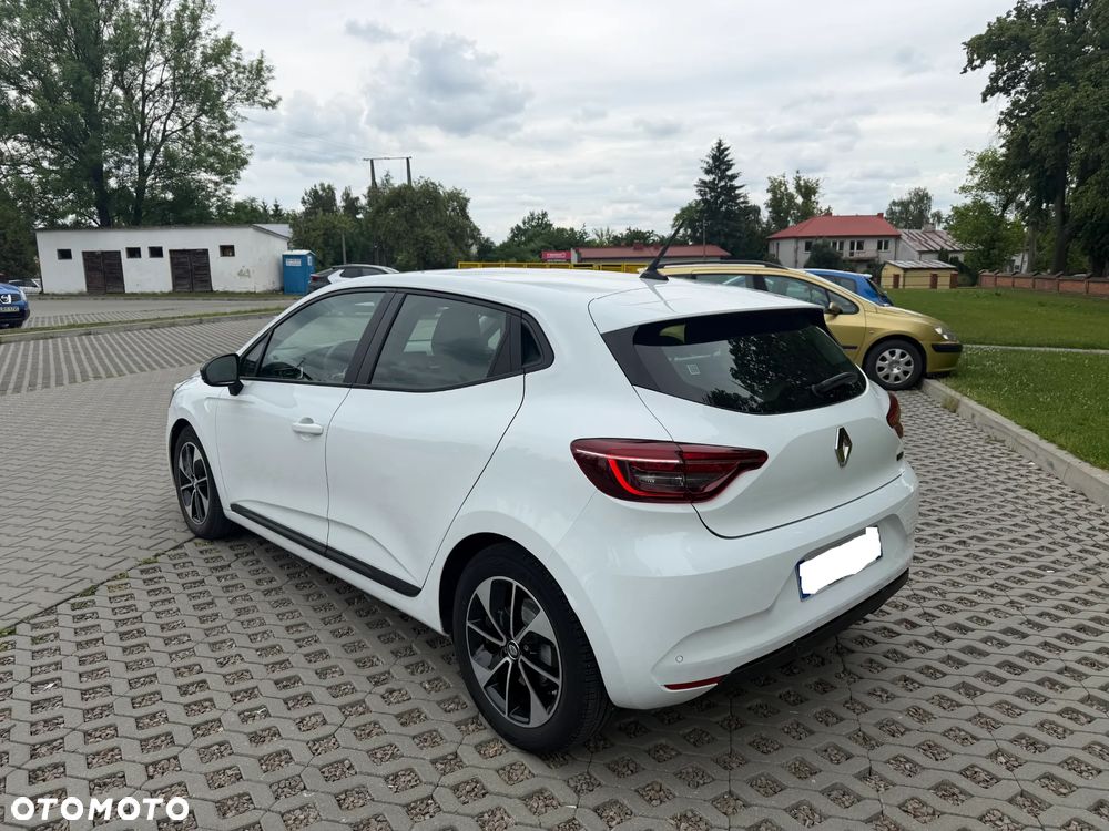 Renault Clio 1.6 E-TECH Zen - 25