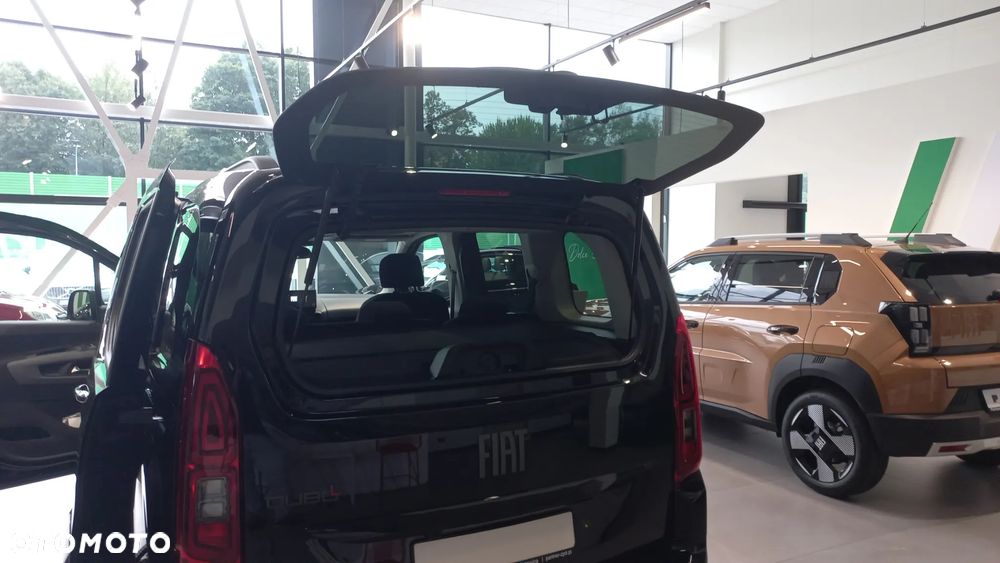 Fiat Qubo - 12