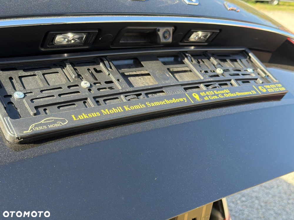 Skoda Superb 2.0 TDI L&K DSG - 19