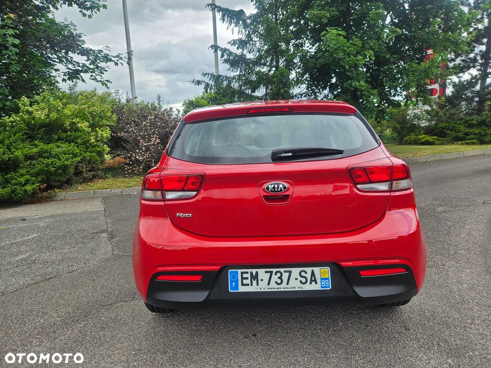 Kia Rio 1.2 Dream Team Edition - 14