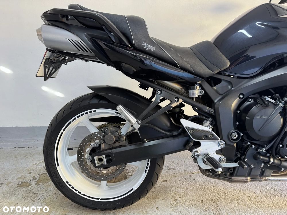 Yamaha FZ6 - 9