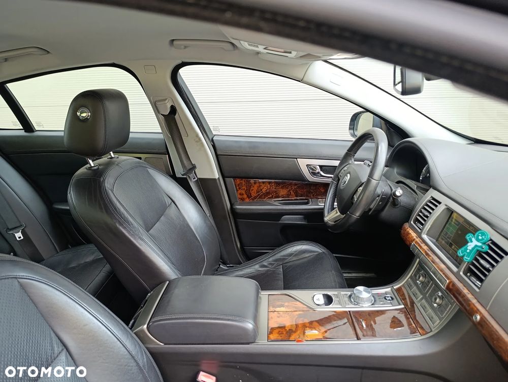 Jaguar XF 3.0 V6 S Premium Luxury - 17