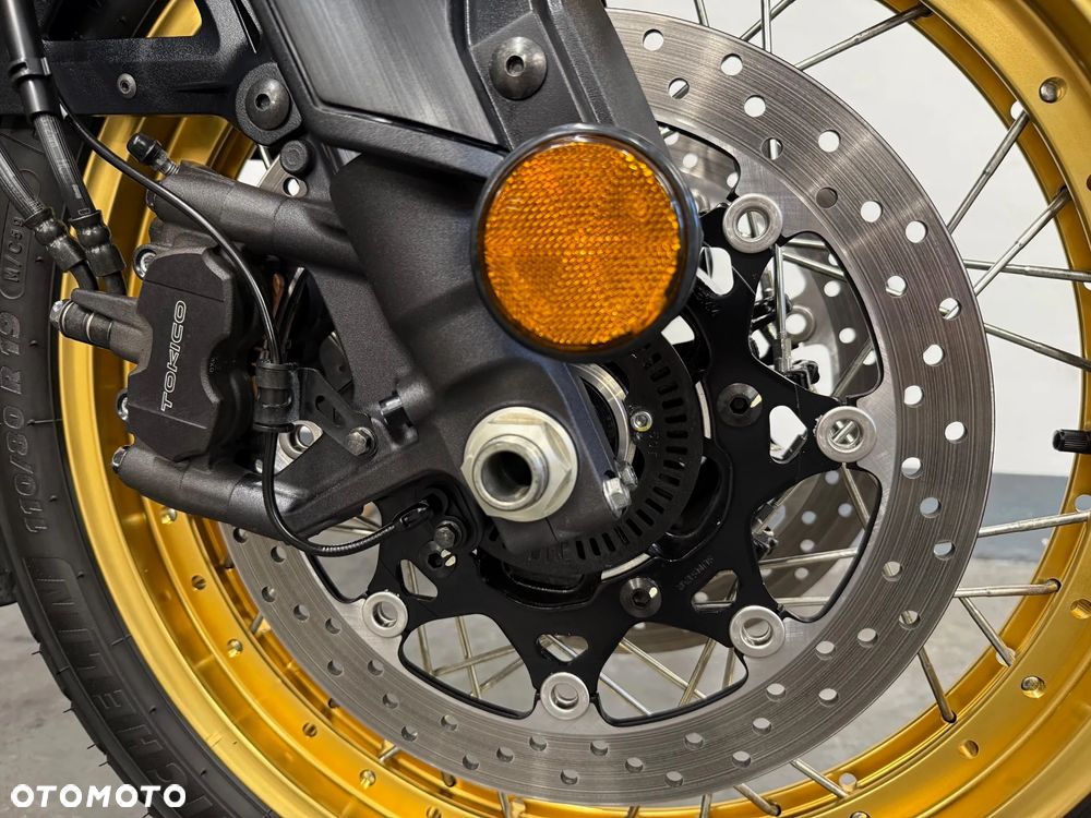 Suzuki V-STROM - 15
