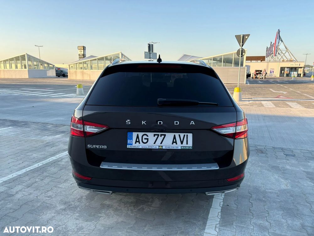 Skoda Superb Combi 2.0 TDI DSG Style - 12