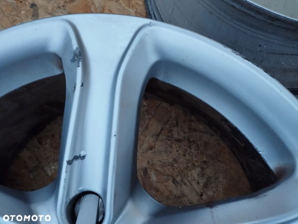 KOMPLET FELG ALUMINIOWYCH 17" 8K0601025C 7.5J ET45 AUDI A5 A4 B8 - 11