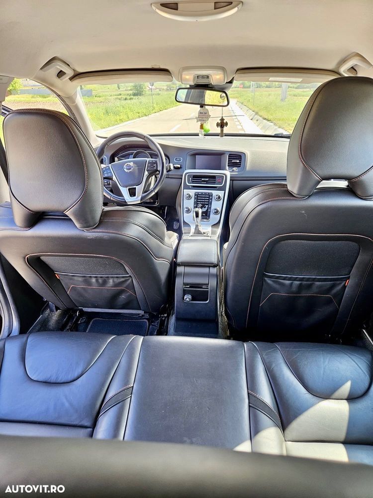 Volvo V60 D2 - 10
