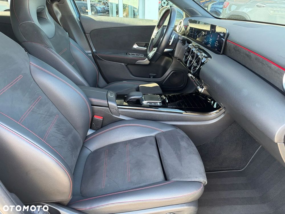 Mercedes-Benz Klasa A 180 AMG Line 7G-DCT - 22
