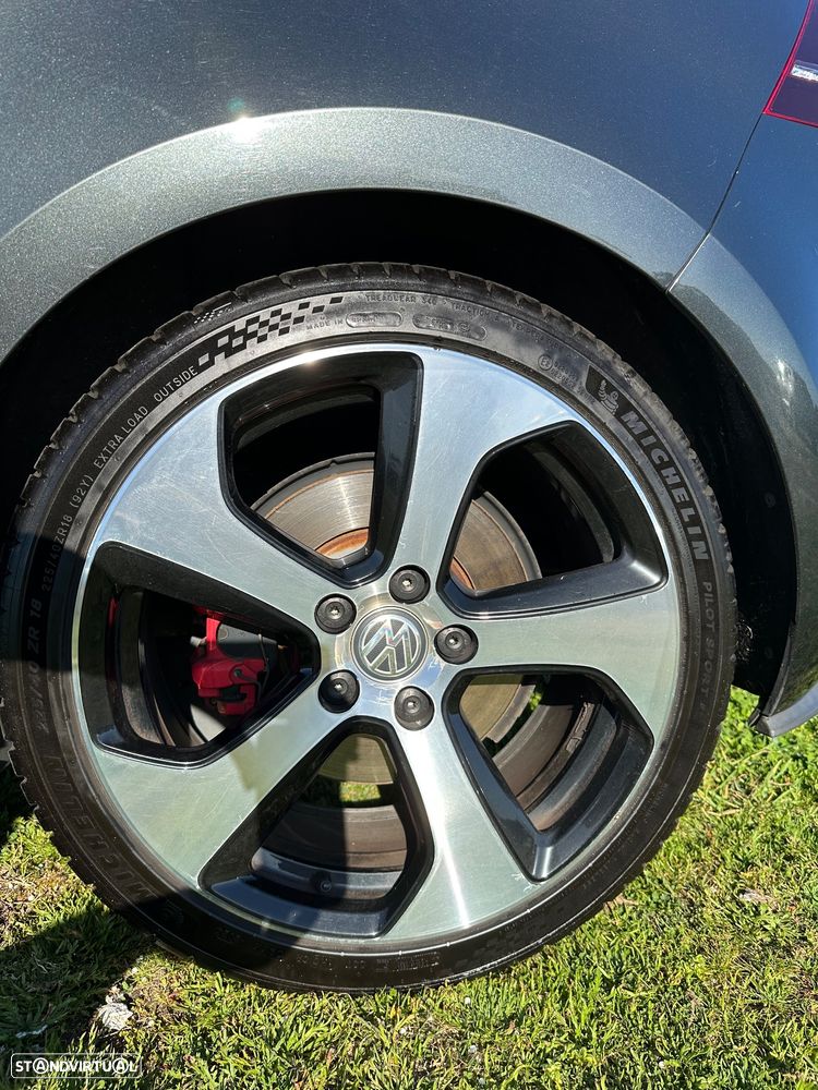 VW Golf 2.0 TSi GTi DSG - 5