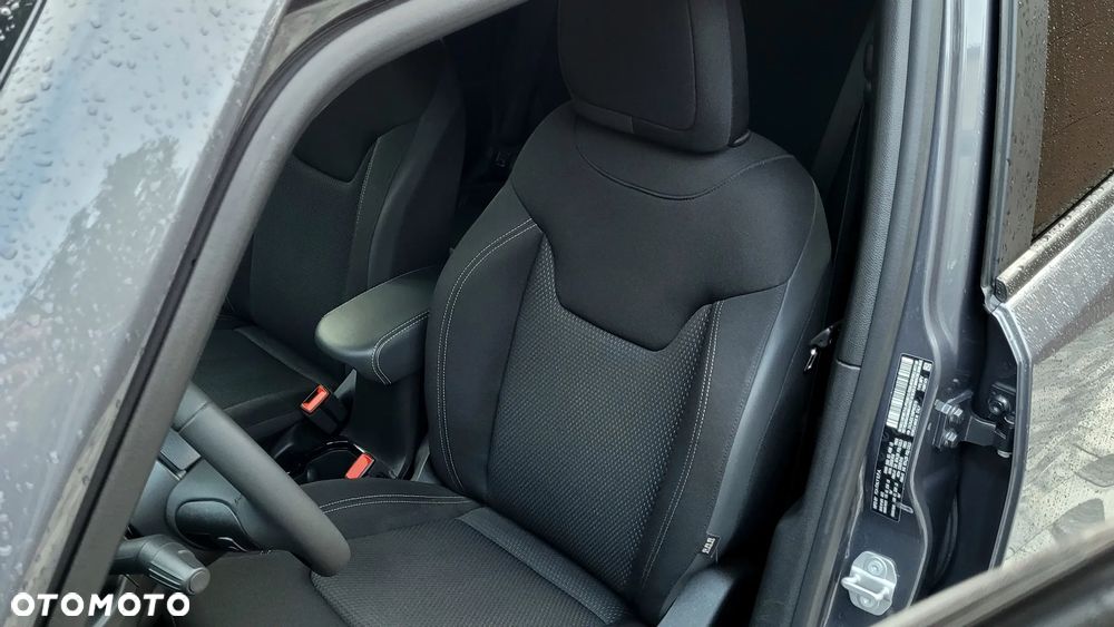 Jeep Renegade - 15