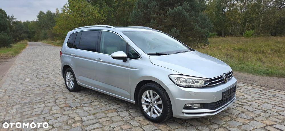 Volkswagen Touran 2.0 TDI SCR Highline - 8