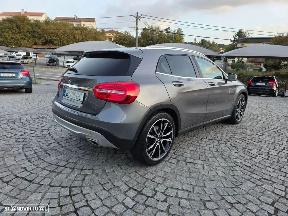 Mercedes-Benz GLA 200 - 15