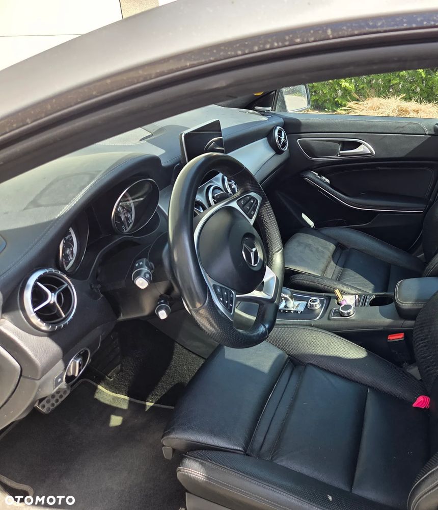 Mercedes-Benz CLA - 9