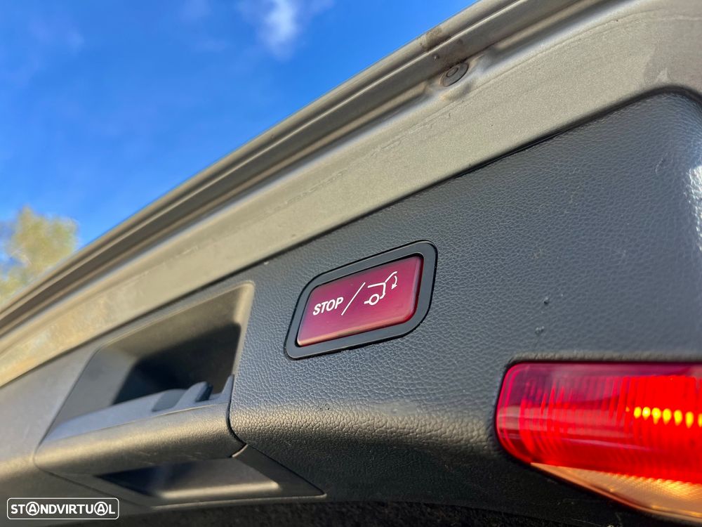 Mercedes-Benz E 300 Bluetec Hybrid Avantgarde - 34