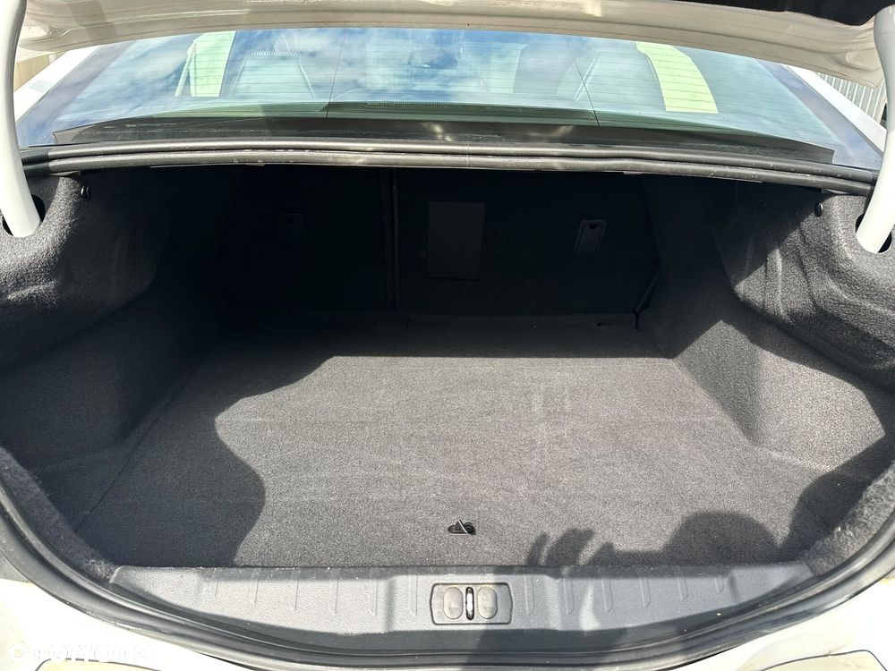 Peugeot 508 BlueHDi 150 Stop&Start Allure - 29
