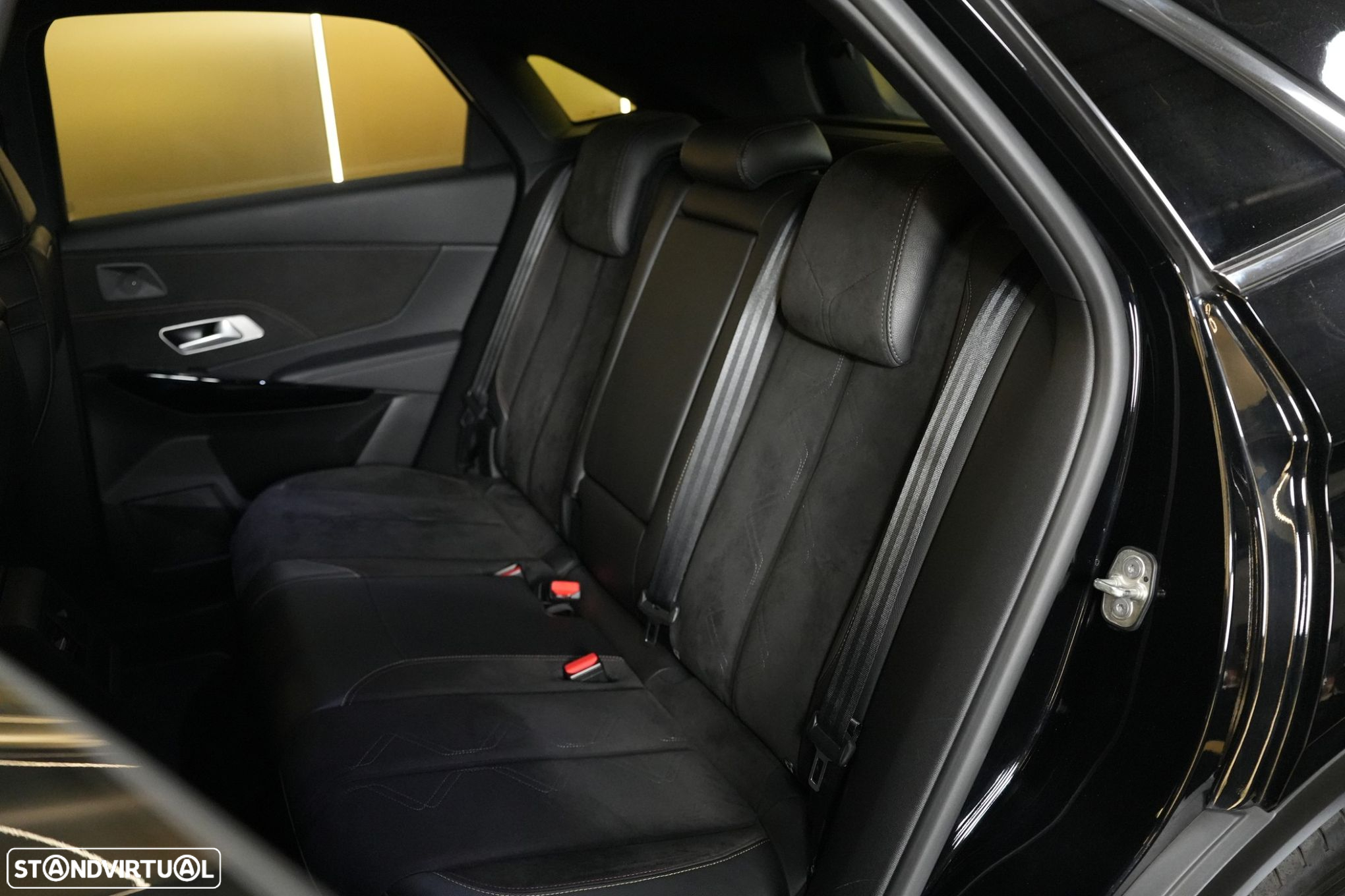 DS DS7 Crossback 1.5 BlueHDi Performance Line EAT8 - 35