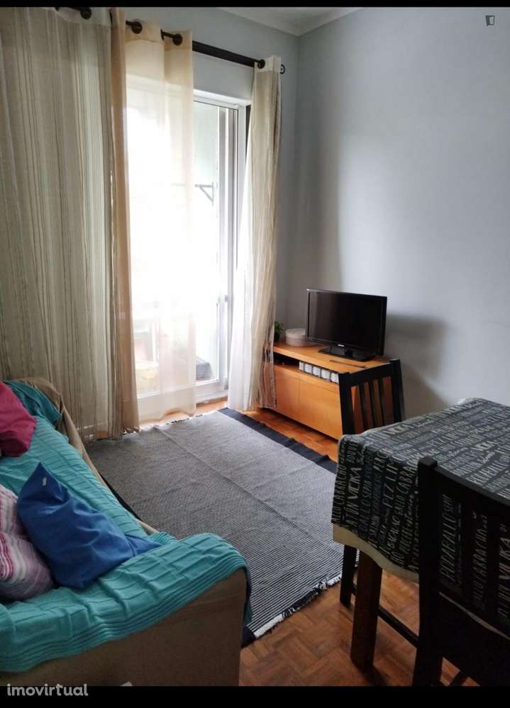 Quarto - localizado em Massarelos Porto - Grande imagem: 5/9