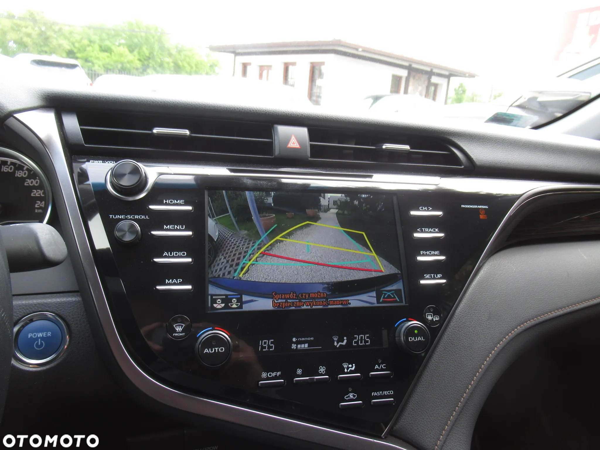 Toyota Camry 2.5 Hybrid Prestige CVT - 20