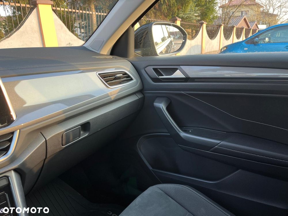 Volkswagen T-Roc 1.5 TSI Style DSG - 25