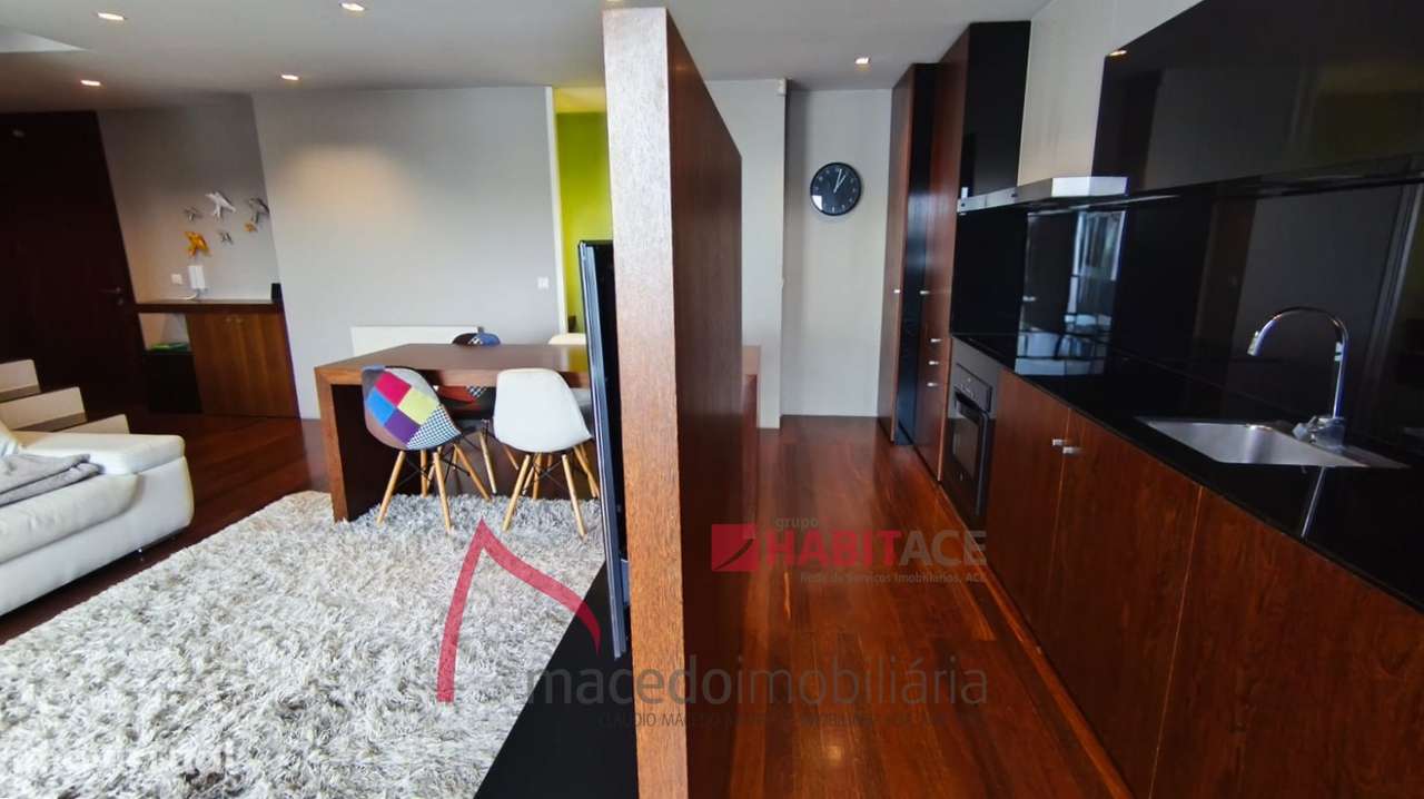 Apartamento T2 Triplex  Póvoa de Varzim - Grande imagem: 2/28