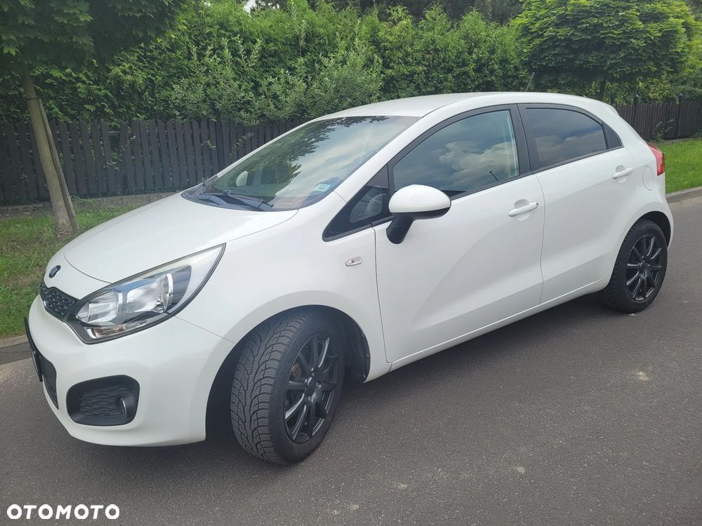 Kia Rio 1.2 Attract - 6